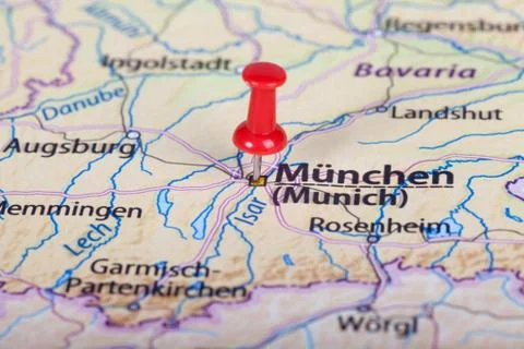 Close up of Munich map with red pin - Travel concept Foto stock