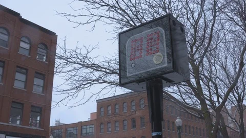 Close Up on NBA Shot Clock Monument 스톡 동영상 97584545