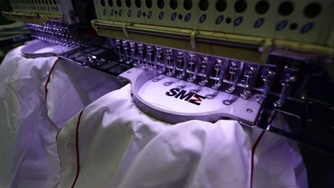 Close-up needle of Computerized machine embroidery on progress Video stock 139327888