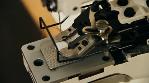 Close-up needle of a sewing machine Vídeo Stock 12377157