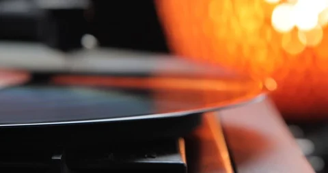 Close up on a needle of a turning table - vintage mood - 4K resolution 스톡 동영상 103551676