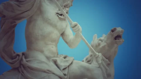 Close up of the Neptune statue Vidéo 143396646