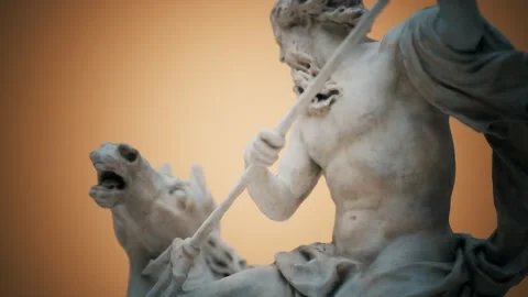 Close up of the Neptune statue Vídeo Stock 146211189