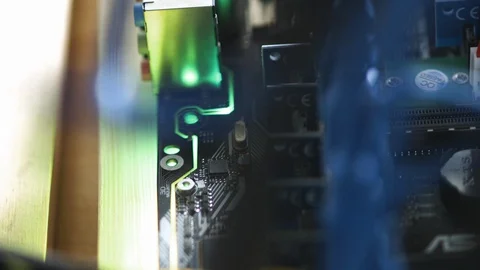 Close up of network server circuit with lights 스톡 동영상 124226782