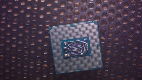 Close-up of a new computer processor Vídeo Stock 81090825