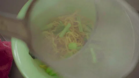 Close up Noodle boiled with vegetable slowmotion 100fps Video stock 156172401
