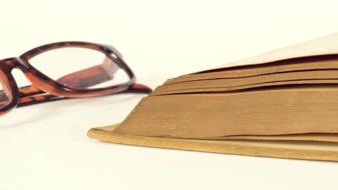 Close-up of an old book Vídeo Stock 295581954