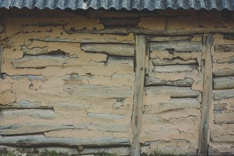 Close up old plastered log building concept photo Stock-Fotos