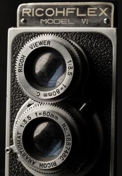 Close-up of Old two lens medium format film camera or Vintage twin lens ref.. 스톡 사진