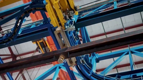 Close-up of an overhead conveyor mechanism Stockbeeldmateriaal 146735569