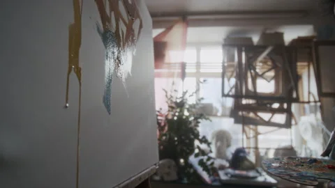 Close Up of Painter Applying Rapid Abstract Brushstrokes to Canvas Stock Footage 334680939