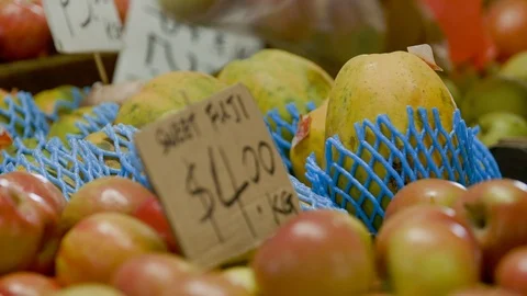 Close up of Papaya at fruit stall Stock Footage 90407361