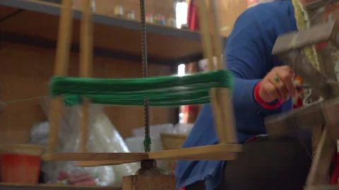Close up of pashmina making traditional process, Pashmina, Nepal Video stock 139740486