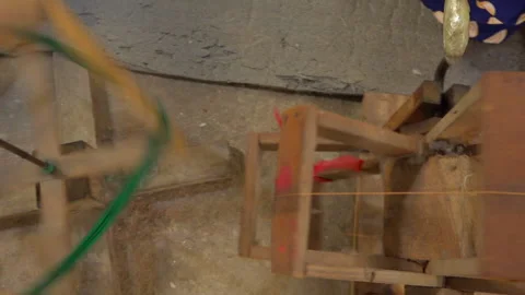 Close up of pashmina making traditional process, Pashmina, Nepal Vídeos de archivo 139740494