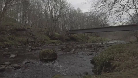 Close Pass Through Over River Drone shot 库存影片 107475923