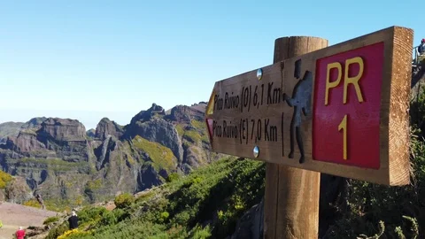 Close up of path plate from "Pico do Areeiro" to "Pico Ruivo" Stock Footage 109578538