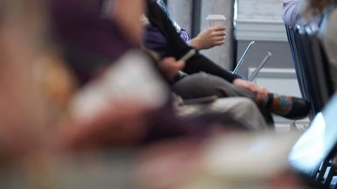 Close up of people in a seminar taking notes Vídeos de archivo 92179618