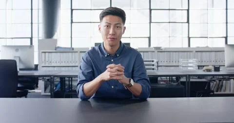 Close up of people talking to the camera, businessman explaining ideas, Video stock 345069319