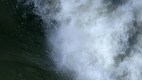  Close up of a powerful river Video stock 139040947