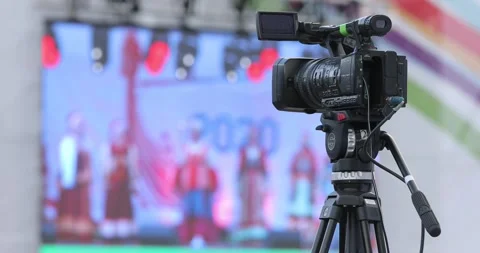 Close Up Of Professional Tv Camera Broadcasting Blurred Stage. Stock-Footage 143532049