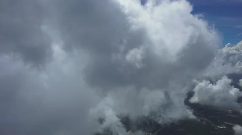 Close up puffy. Aerial Clouds, decks, layers, puffy Vídeos de archivo 41862252