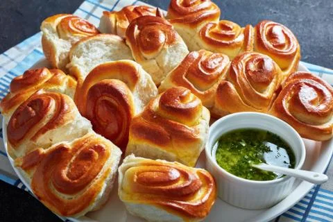 Close-up of Pull Apart tasty dinner rolls Stock Photos