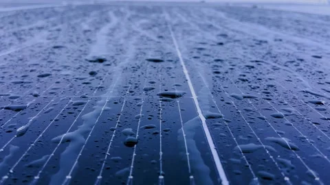 Close Up of Raindrops on Solar Panel During Rain Vídeos de archivo 343246295