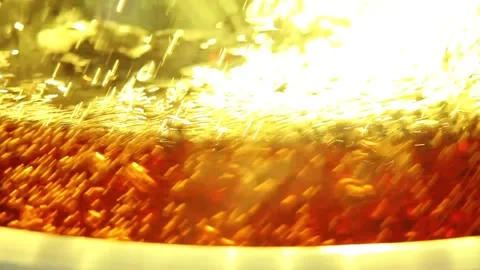 Close Up of Red Chemical Liquid Boiling with Bubbles in Lab Glassware Vídeos de archivo 347364488