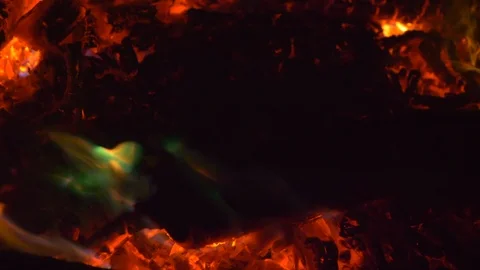 Close Up Of Red Glow With Green Flames, Mysterious, Super Slow Motion 스톡 동영상 117929635