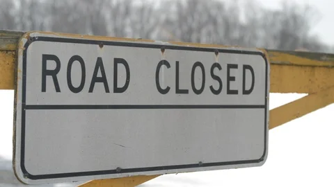 Close up road closed sign outside winter 動画素材 104313637