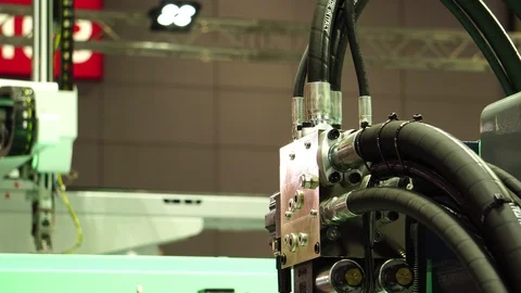 Close-up of the robots being used as part of the industry in the current account 스톡 동영상 112229730