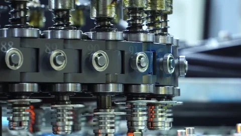 Close-up of the robots being used as part of the industry in the current account 스톡 동영상 112259037