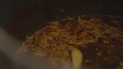 Close-up of sauce cooking 스톡 동영상 336374776