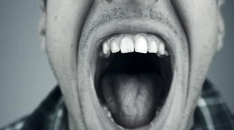 Close up of screaming man Vídeos de archivo 67863157