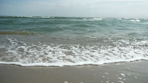 Close-up Sea Waves Crushing on Beach Seashore. Bright Sunny Summer Day Resort 4K Vídeos de archivo 146173486