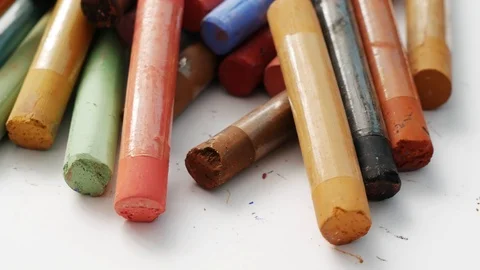 Close-up of a set of pastel crayons paint. Colorful chalks. Accessories for p Stockbeeldmateriaal 106565617