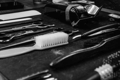 Close-up on a set of shaving tools at a barber shop Foto stock