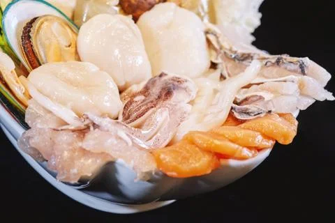 Close-up shellfishes and squids of the mixed set of seafood Stock-Fotos