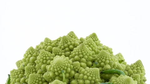 Close-up shooting of upper part of mini romanesco broccoli. Slowly rotating 스톡 동영상 93845940