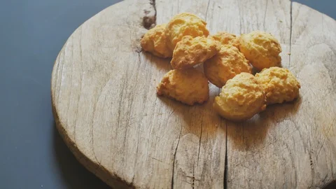 Close up shot of coconut biscuits rotating on a plate. Stock-Footage 105392680
