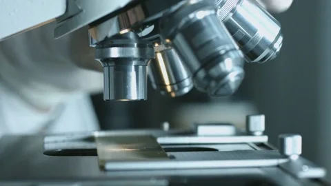 Close-up shot of microscope Vídeos de archivo 80930971