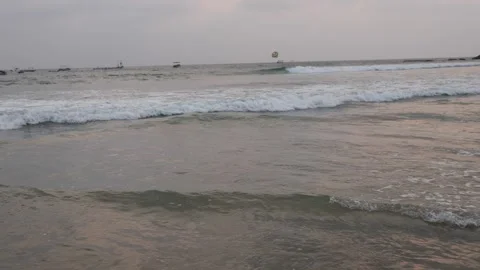 Close-up shot of ocean water waves striking shore Vídeo Stock 151896477