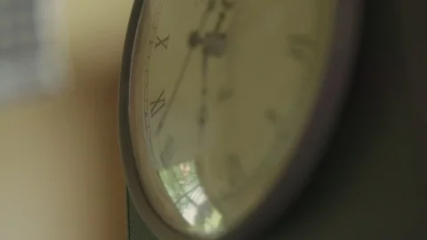 Close up shot of old watch 스톡 동영상 89343351