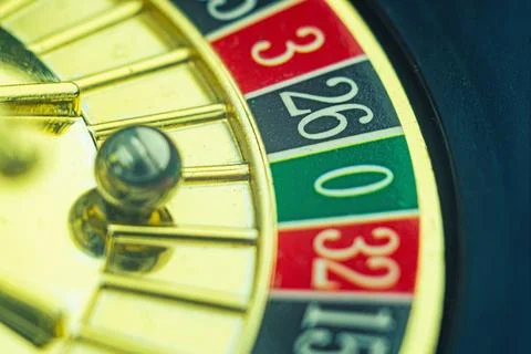 Close up shot of a spinning roulette. Presentation of a luxury casino roulett Fotos de archivo