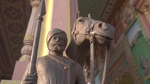Close up Shot of a statue in front of Patrika Gate in Jaipur 스톡 동영상 271121667