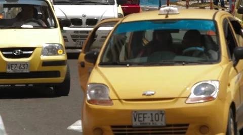 Close Up Shot of traffic over 13th Avenue Stock Footage 42267780