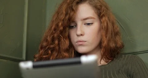 Close up Shot of Young Girl using Tablet Видео 109102689
