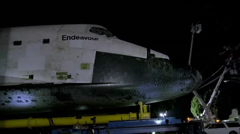 Up close with the Shuttle Endeavor as it rolls on LA streets HD part1 Video stock 39594528