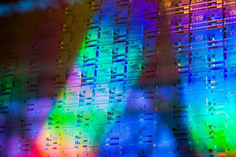 Close up of a silicon wafer of SIM computer chips. Foto stock