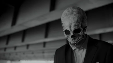 Close up of a Skull Head Man in a Suit Vídeo Stock 259895381